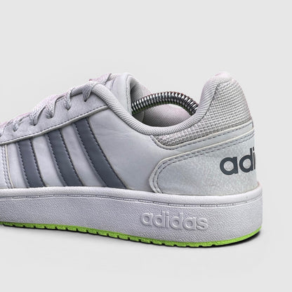 Adidas Hoops 2.0 — buty sportowe damskie w bardzo dobrym stanie rozmiar 40, detal