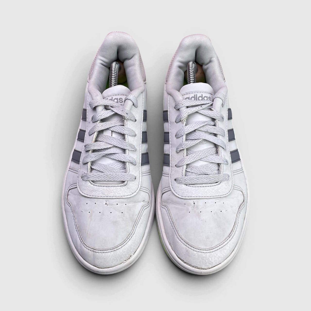 Adidas Hoops 2.0 — buty sportowe damskie w bardzo dobrym stanie rozmiar 40, widok z przodu
