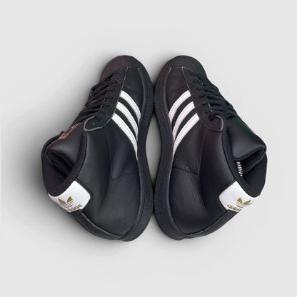 Adidas Pro Model Superstar — buty sportowe damskie w bardzo dobrym stanie rozmiar 38 2/3, widok z góry