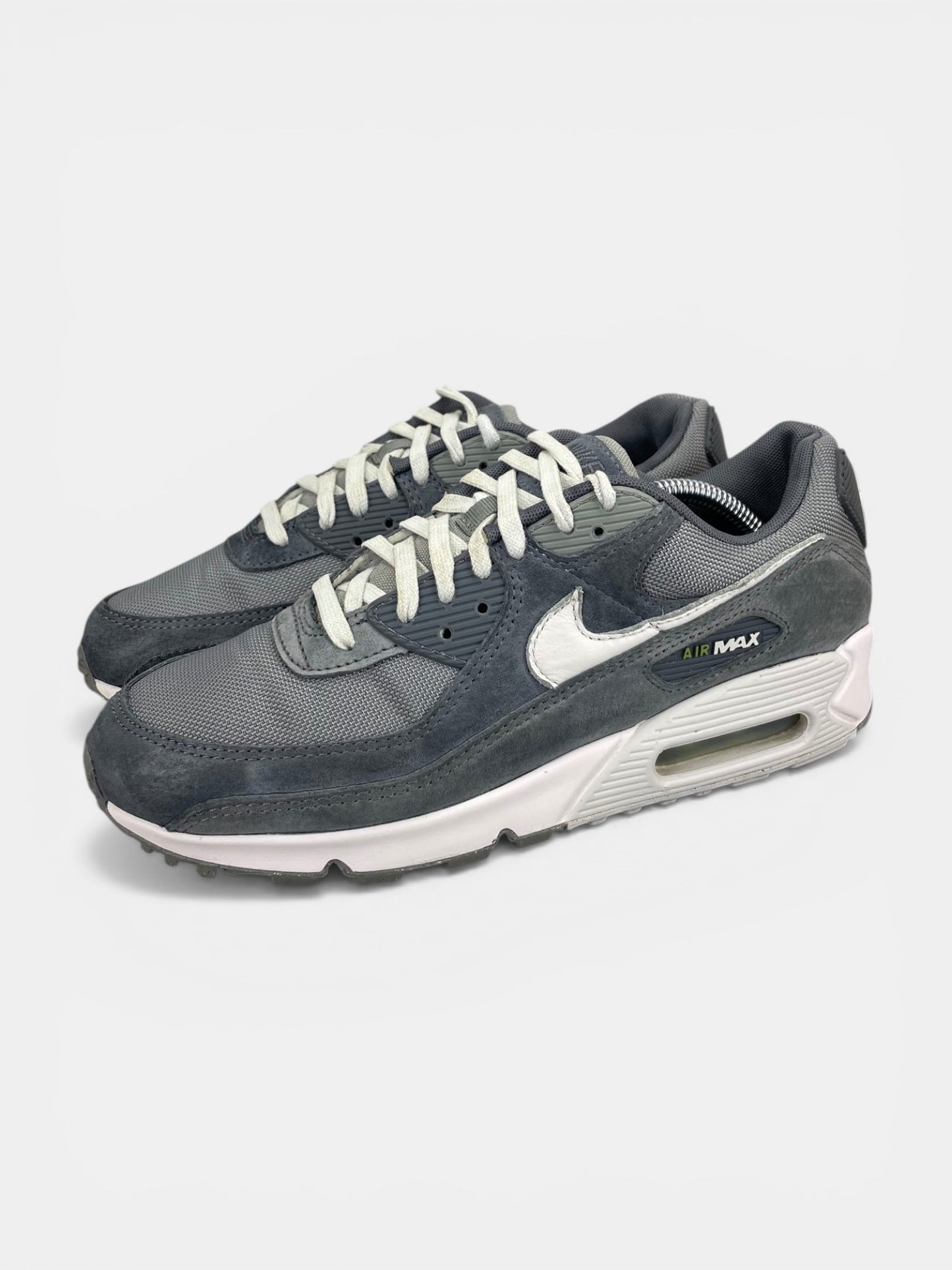 Nike Air Max 90 HJ3989-001 - buty sportowe, widok z boku