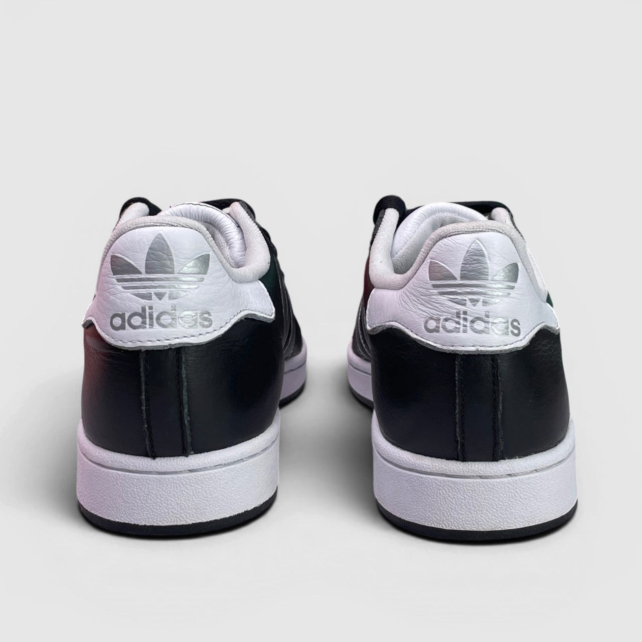 Adidas Superstar II — buty sportowe męskie w bardzo dobrym stanie rozmiar 45 1/3, widok z tyłu