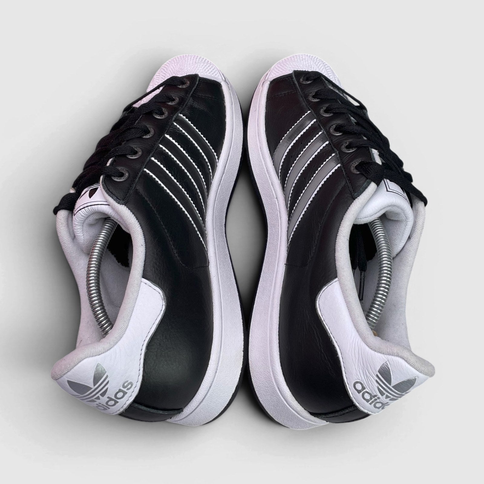 Adidas Superstar II — buty sportowe męskie w bardzo dobrym stanie rozmiar 45 1/3, widok z góry