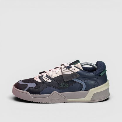 Lacoste LT 125 — buty sportowe męskie w bardzo dobrym stanie rozmiar 42, boczny profil, lewa strona