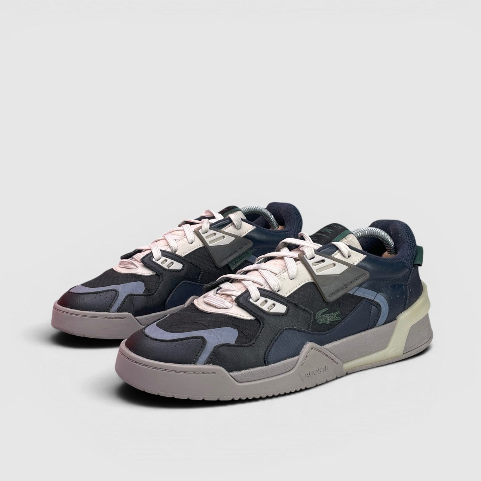 Lacoste LT 125 — buty sportowe męskie w bardzo dobrym stanie rozmiar 42, para butów