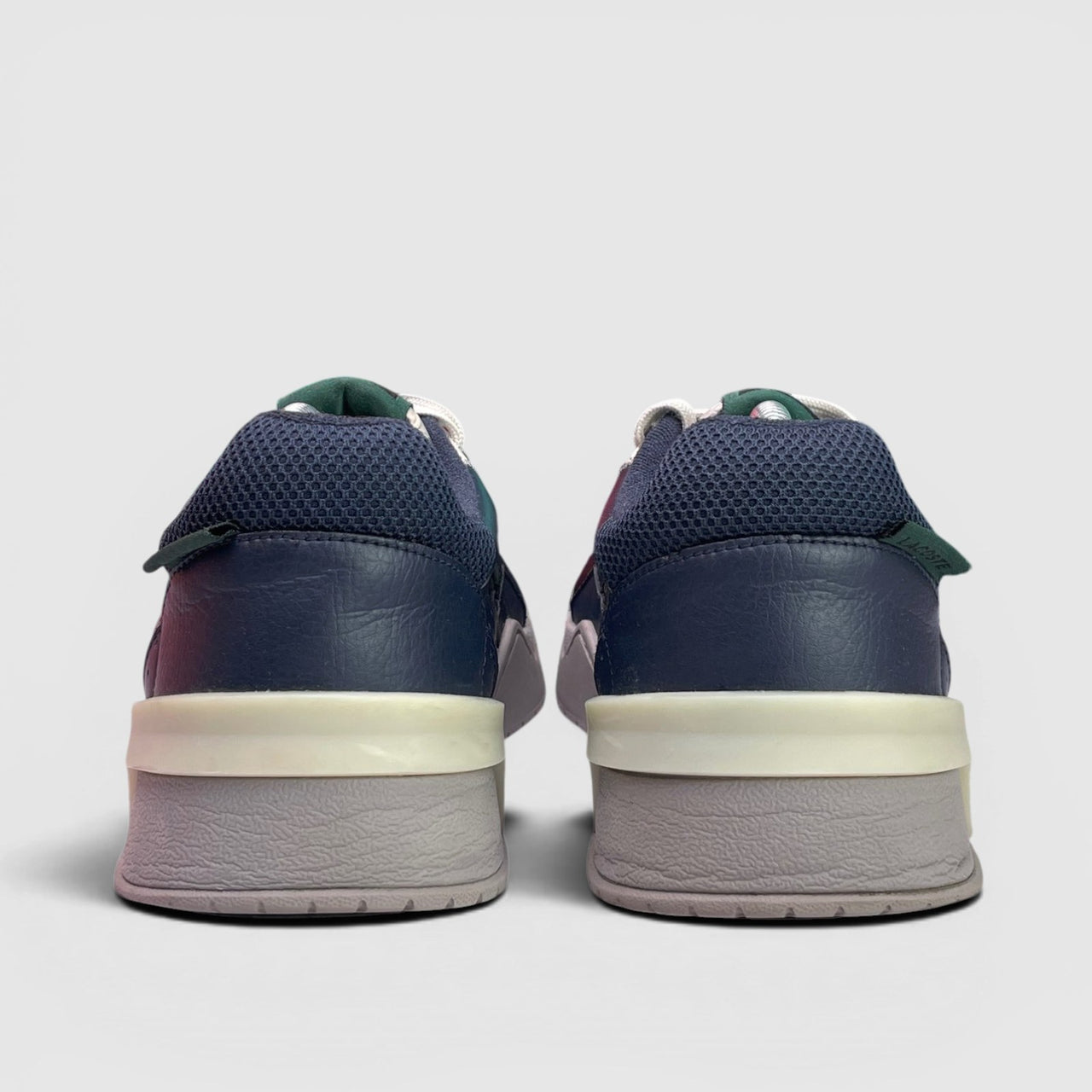 Lacoste LT 125 — buty sportowe męskie w bardzo dobrym stanie rozmiar 42, widok z tyłu