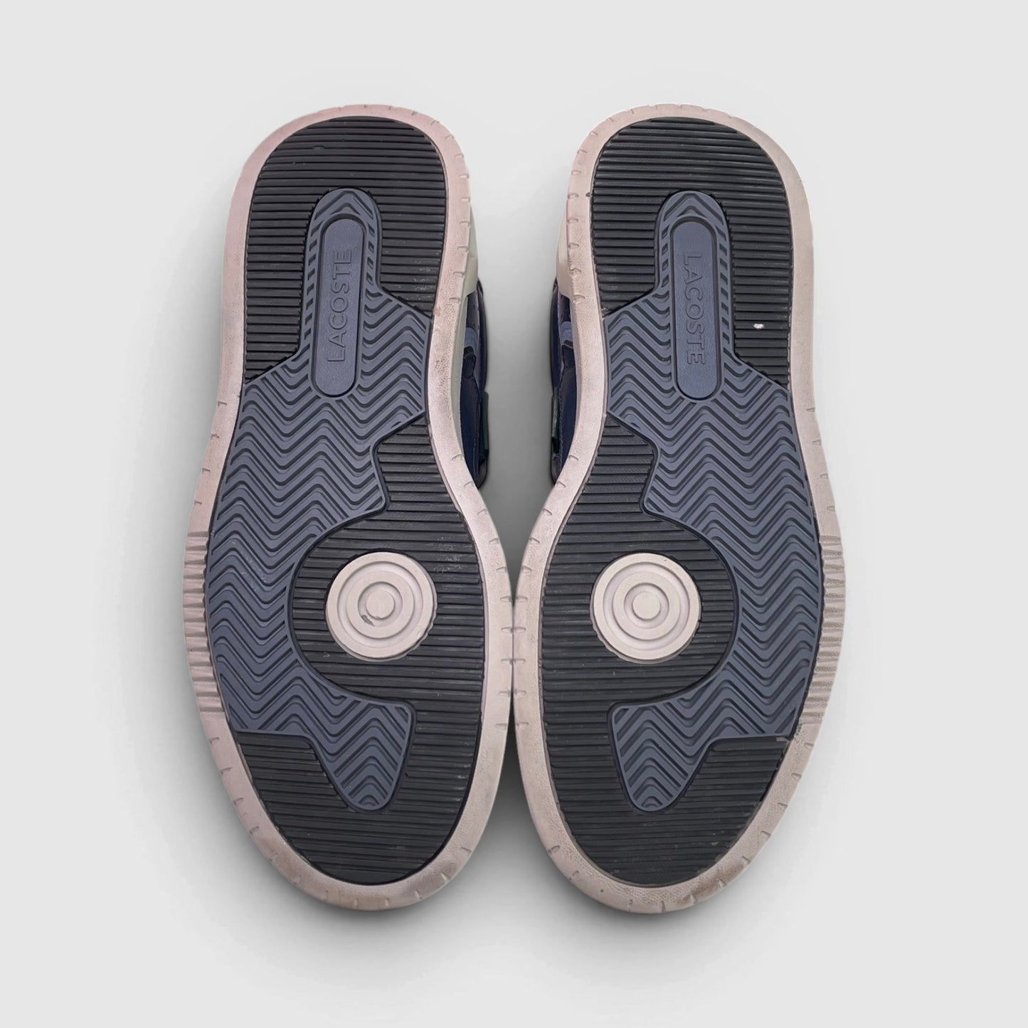 Lacoste LT 125 — buty sportowe męskie w bardzo dobrym stanie rozmiar 42, podeszwa