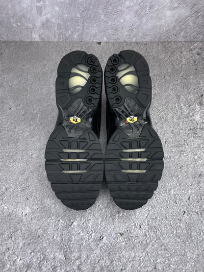 Nike Air Max Plus Triple Black - buty sportowe, podeszwa