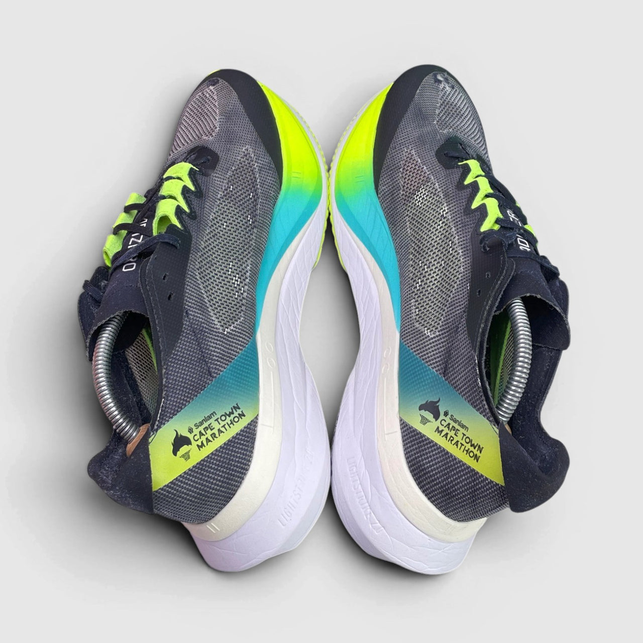 Adidas Adizero Boston 12 — buty sportowe męskie w bardzo dobrym stanie rozmiar 44 2/3, widok z góry