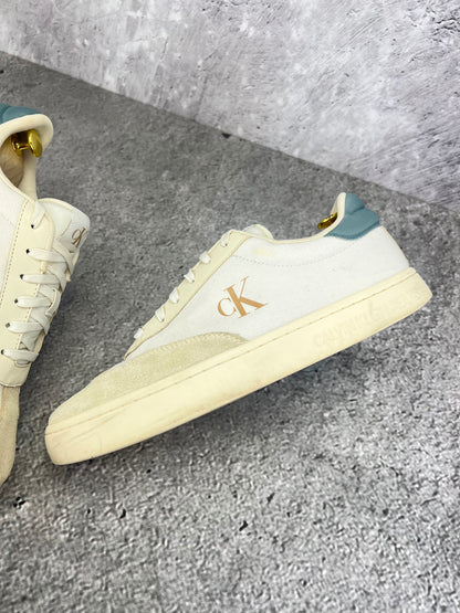 Calvin Klein Jeans Classic Cupsole Low Mix MG 402366-01 - buty sportowe, zewnętrzny panel lewego buta