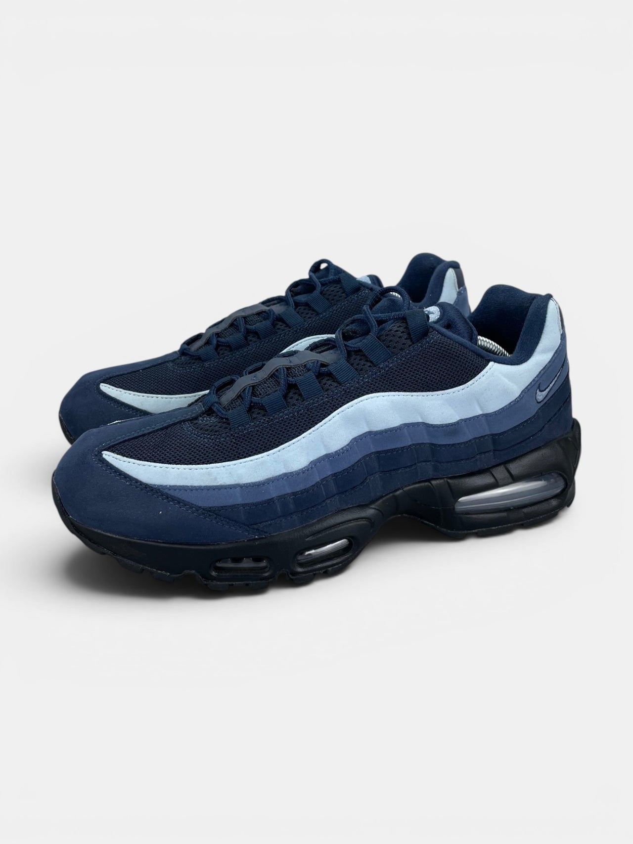 Nike Air Max 95 Obsidian - buty sportowe, widok z boku