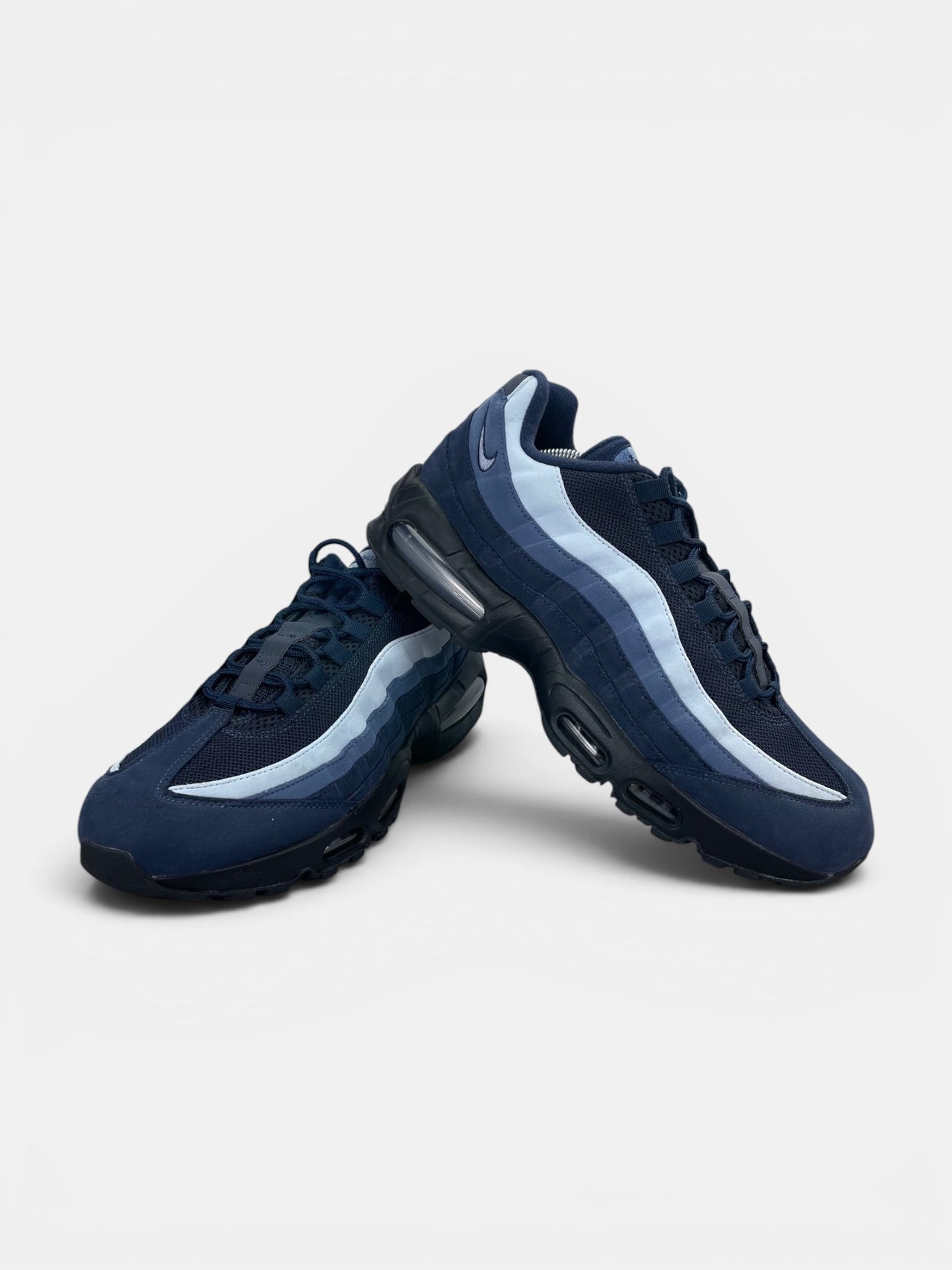 Nike Air Max 95 Obsidian - buty sportowe, boczny profil