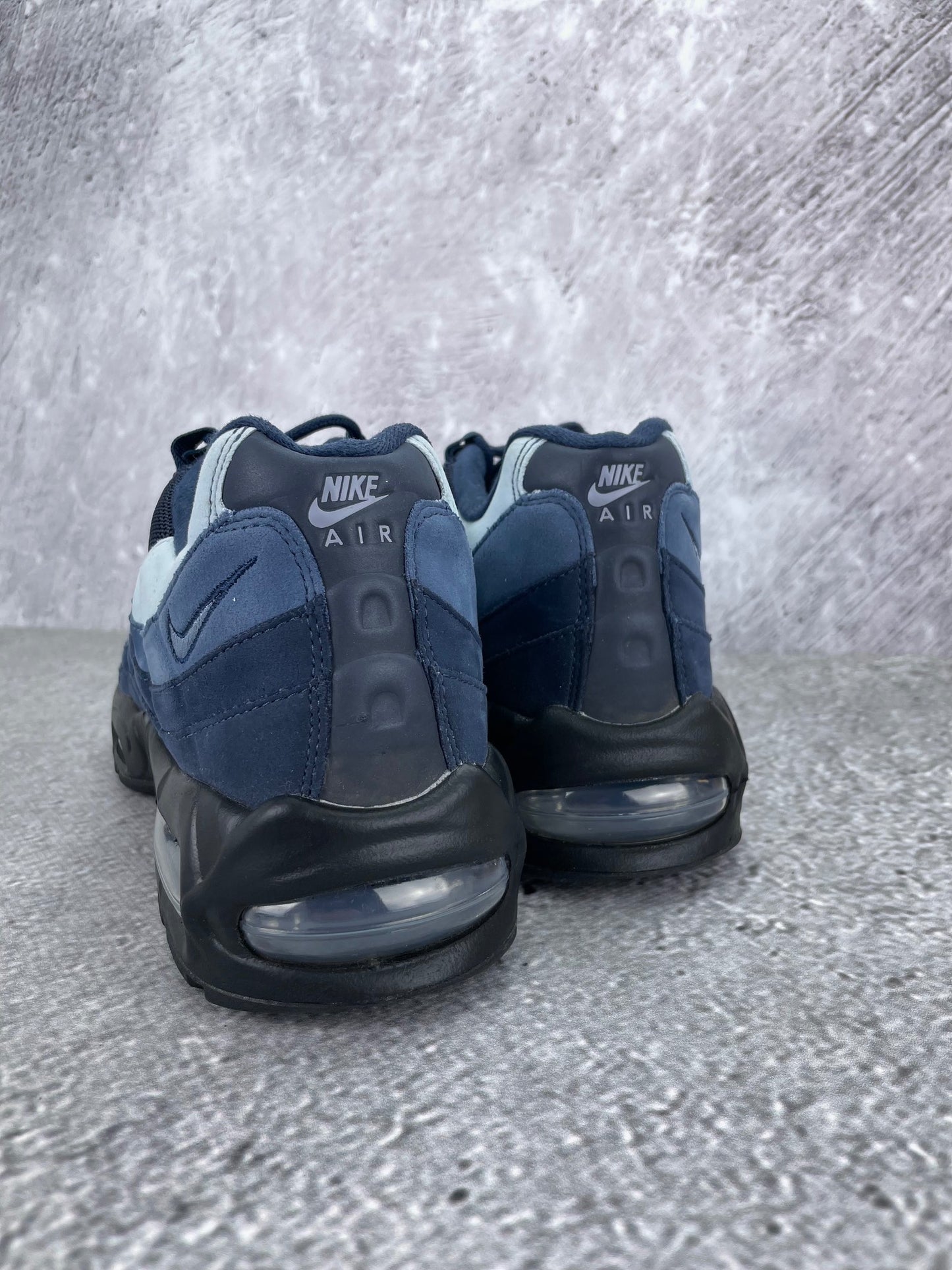 Nike Air Max 95 Obsidian - buty sportowe, widok z tyłu