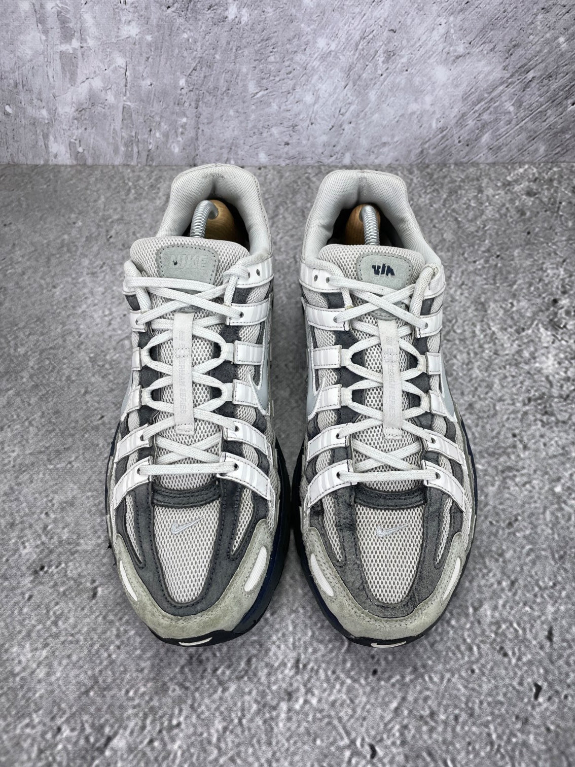 Nike P-6000 Photon Dust Anthracite - buty sportowe, widok z góry