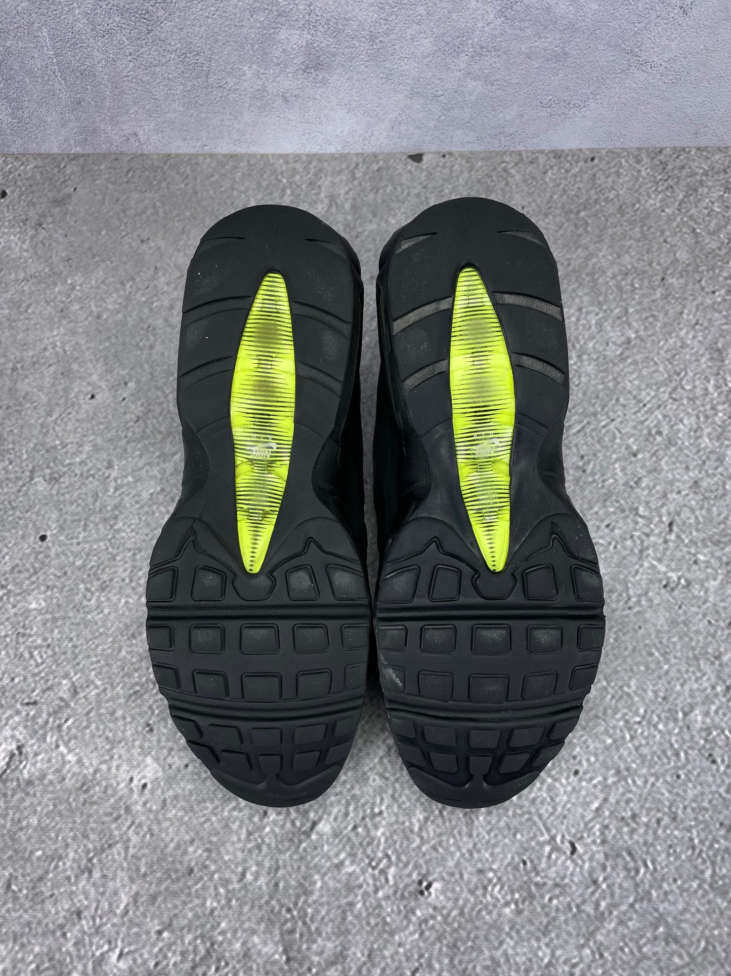 Nike Air Max 95 Black Volt - buty sportowe, podeszwa