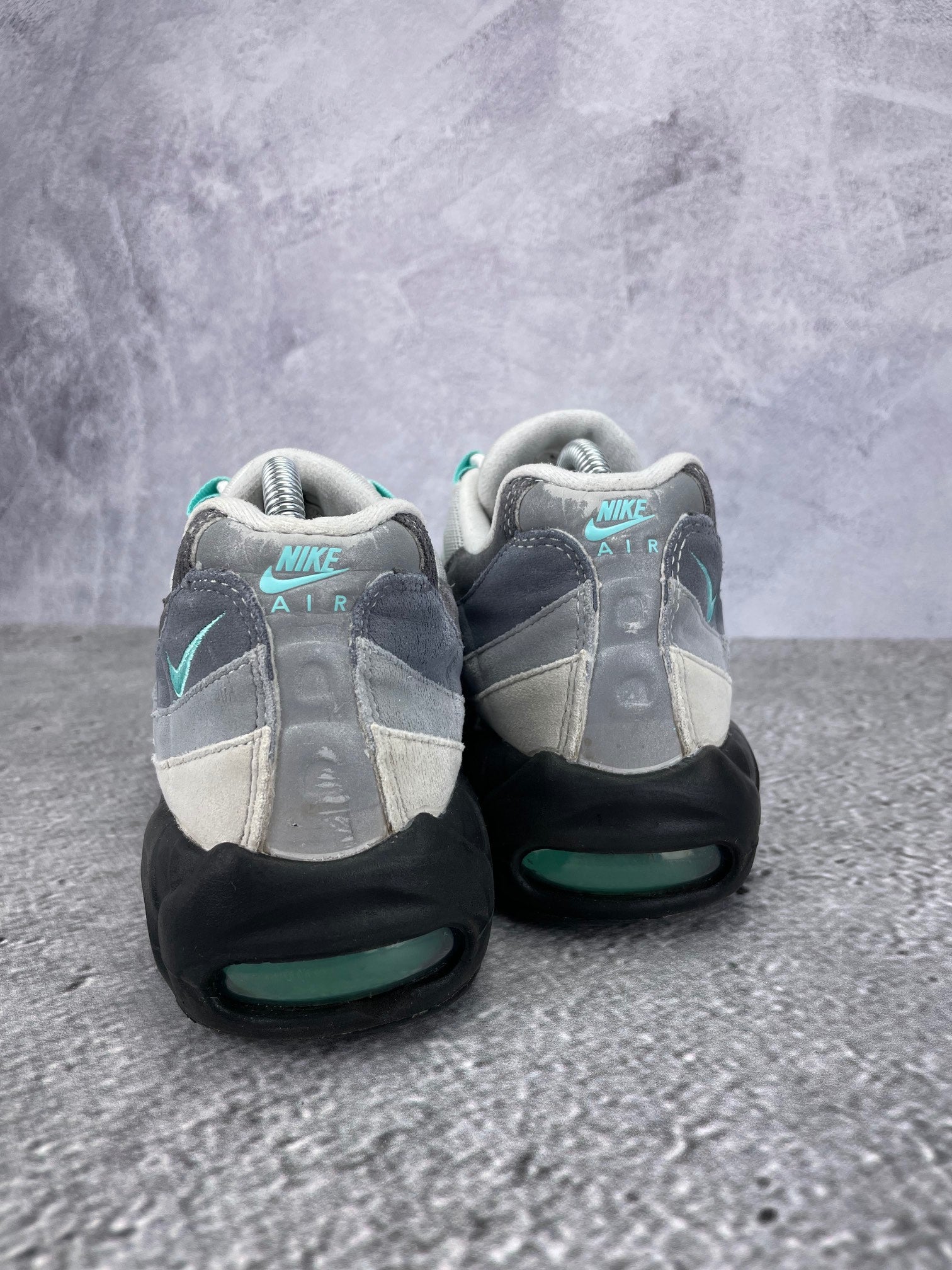 Nike Air Max 95 Hyper Turquoise - buty sportowe, widok z tyłu