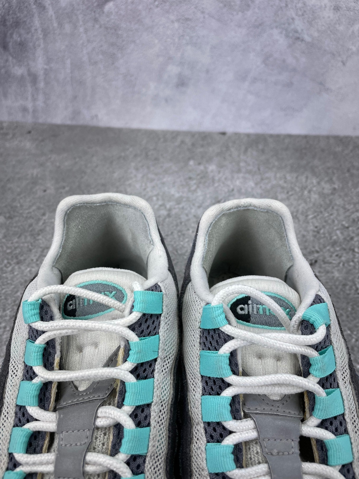 Nike Air Max 95 Hyper Turquoise - buty sportowe, zapiętki butów