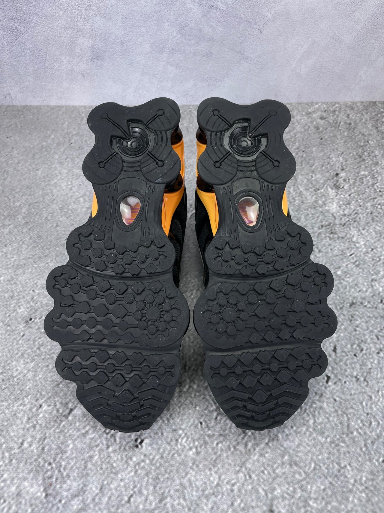 Nike Shox TL IF7119-001 - buty sportowe, podeszwa