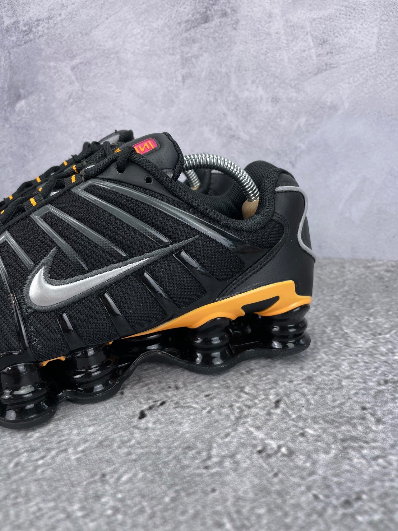 Nike Shox TL IF7119-001 - buty sportowe, opcjonalne zdjęcie 1