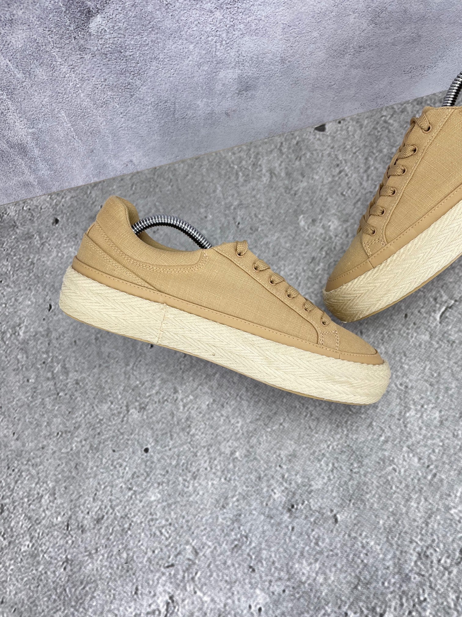 Tommy Hilfiger Vulc Linnen FW0FW07673 - buty sportowe, wewnętrzny panel lewego buta
