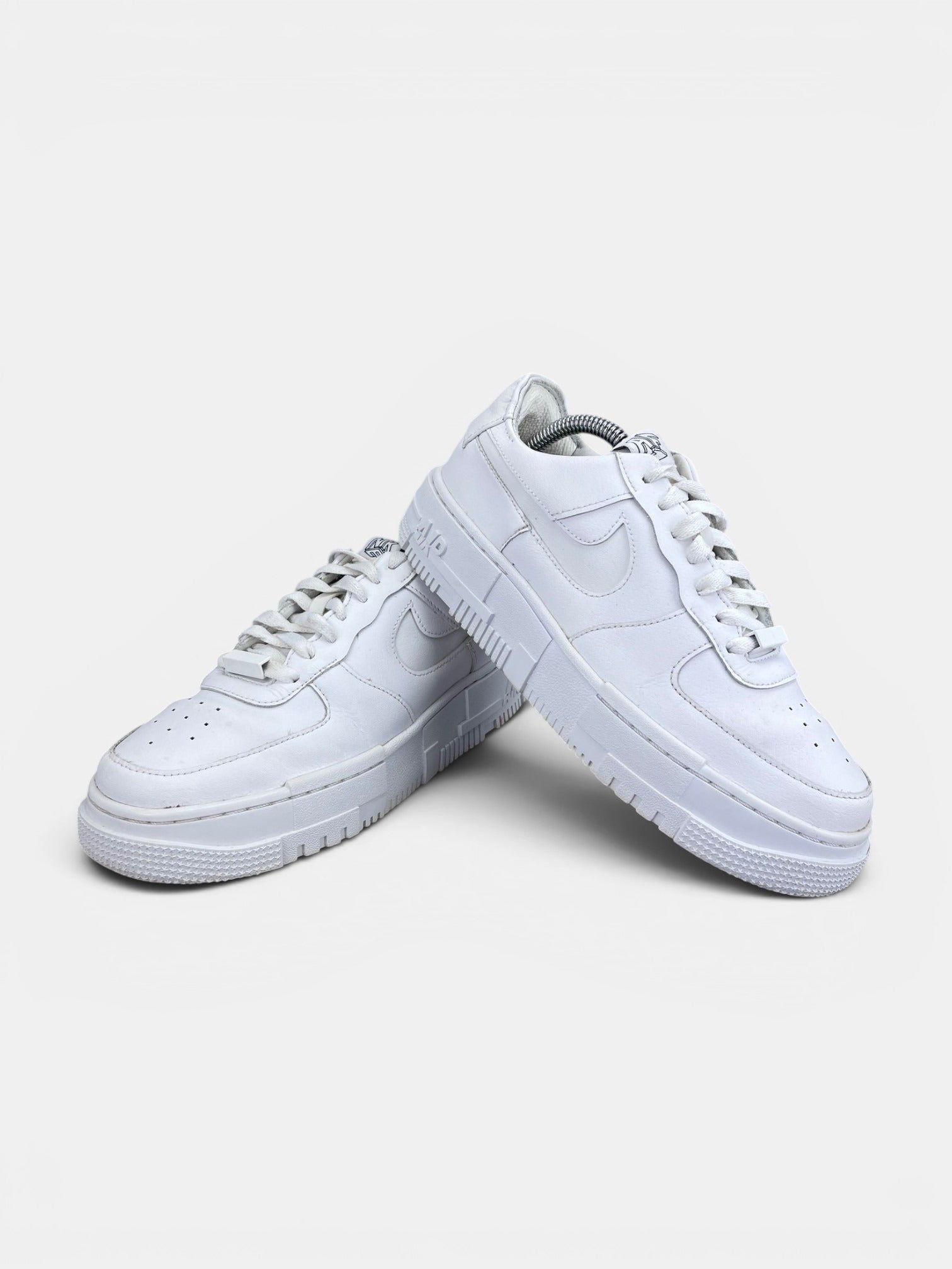 Nike Air Force 1 Pixel CK6649-100 - buty sportowe, boczny profil