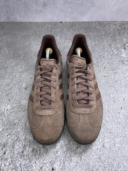 Adidas Gazelle Earth Strata - buty sportowe, widok z góry