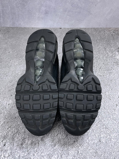 Nike Air Max 95 Triple Black - buty sportowe, widok z tyłu