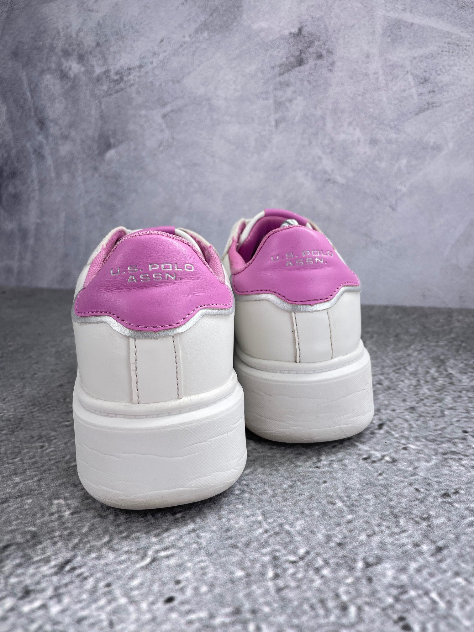 U.S. Polo Assn. YVONNE YVONNE001W/5Y2 - buty sportowe, widok z tyłu