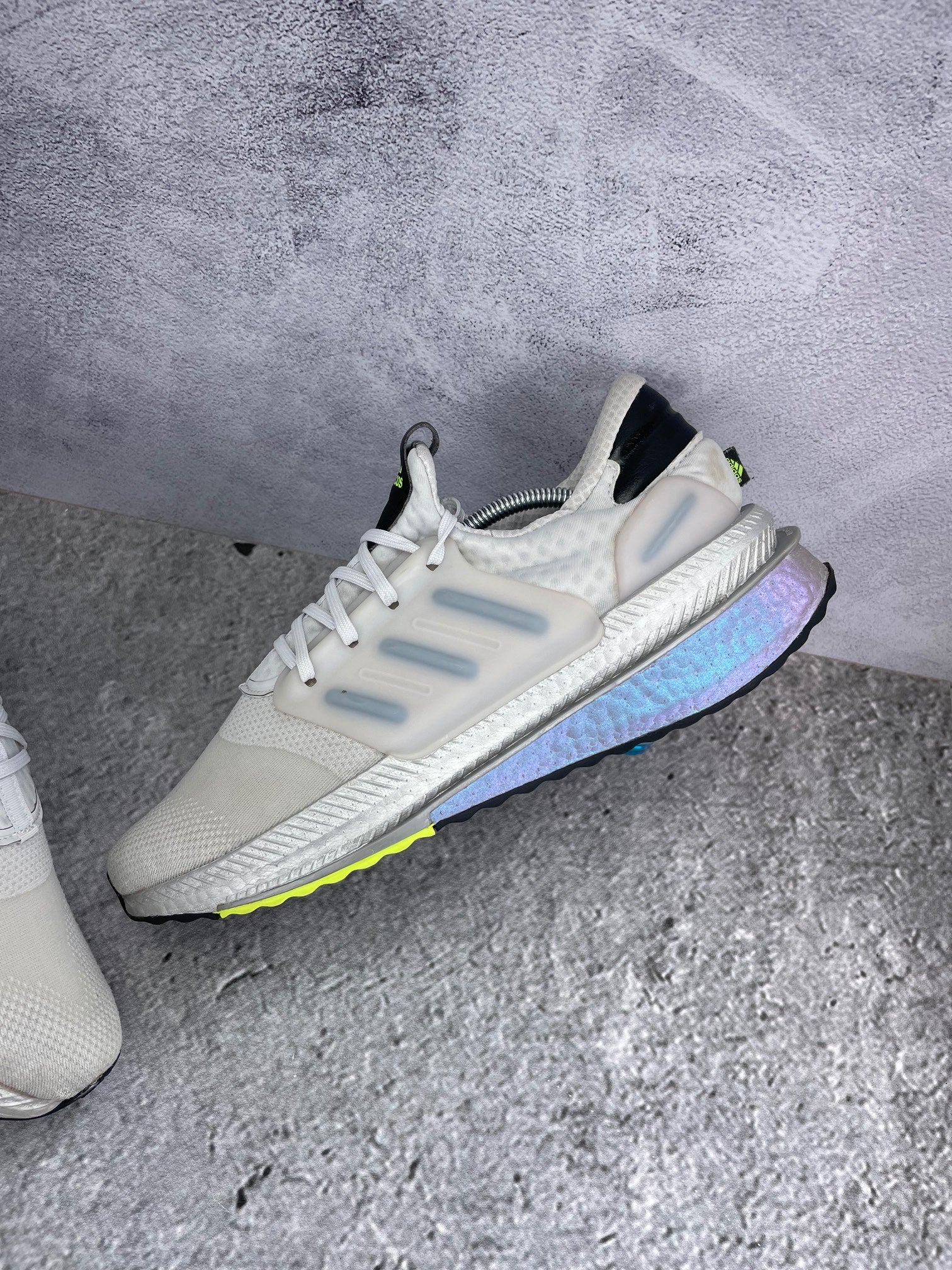 Adidas X_PLRBOOST ID9596 - buty sportowe, widok z góry na wewnętrzną stronę butów