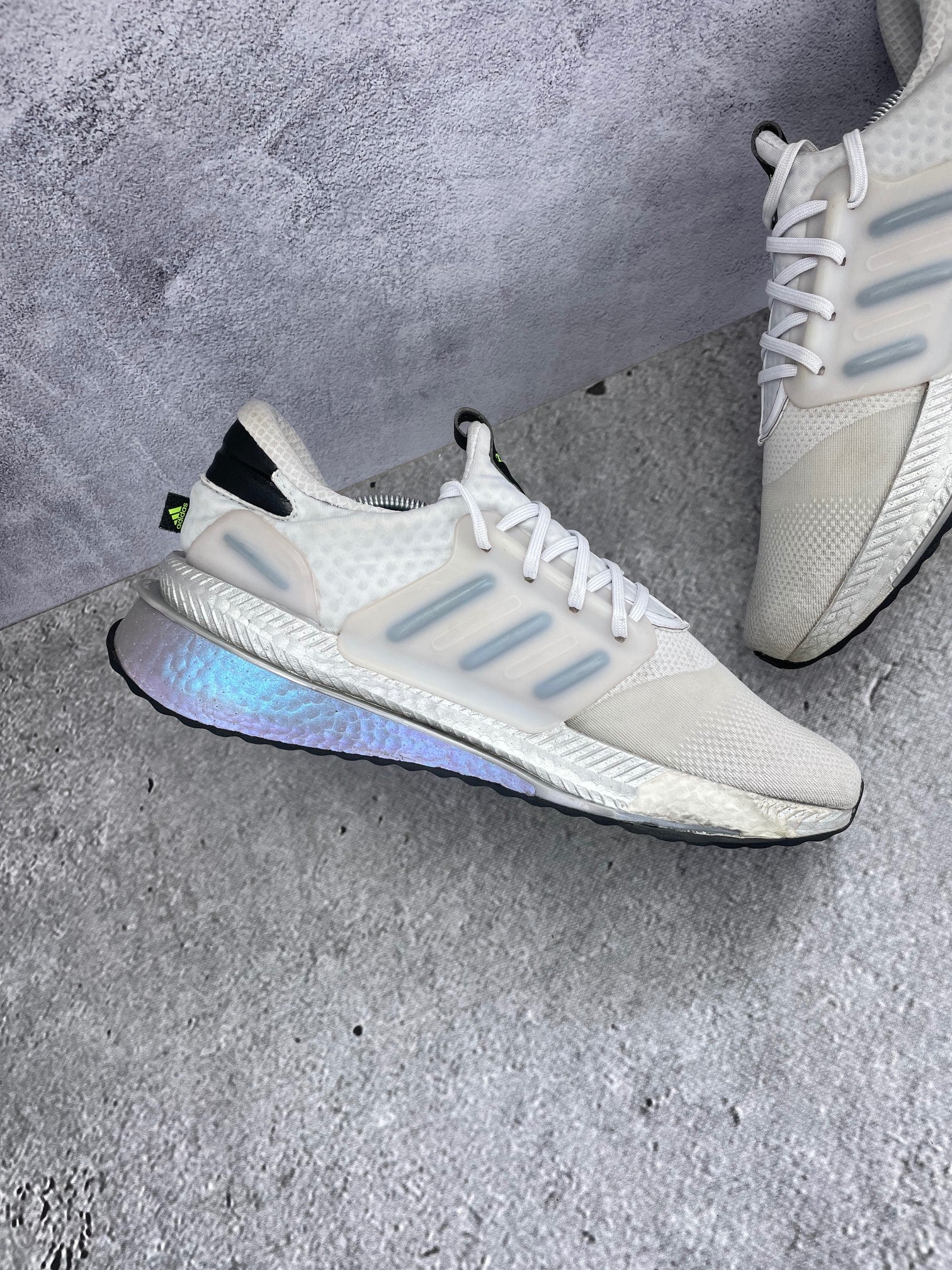 Adidas X_PLRBOOST ID9596 - buty sportowe, wewnętrzny panel lewego buta