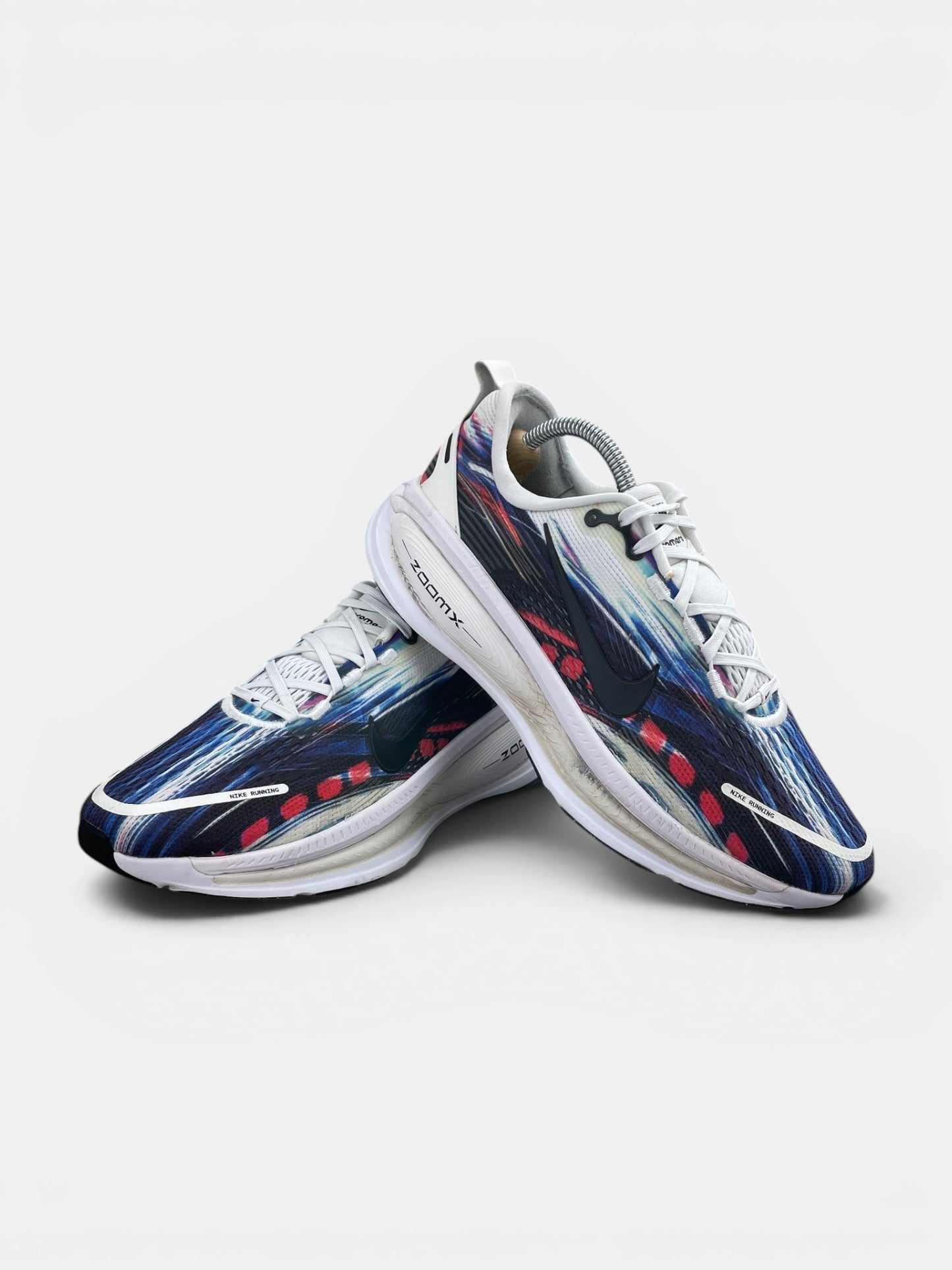 Nike Vomero 18 Multicolor - buty sportowe, boczny profil
