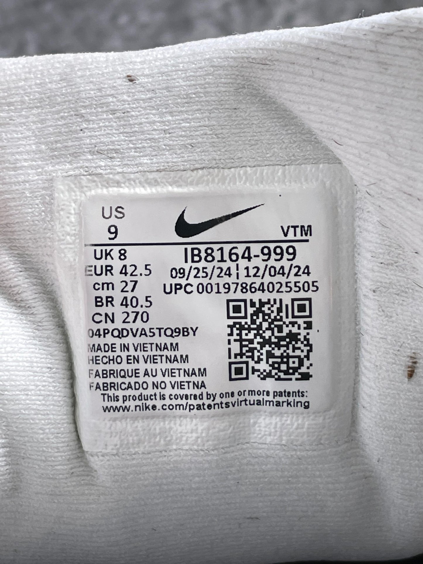Nike Vomero 18 Multicolor - buty sportowe, metka