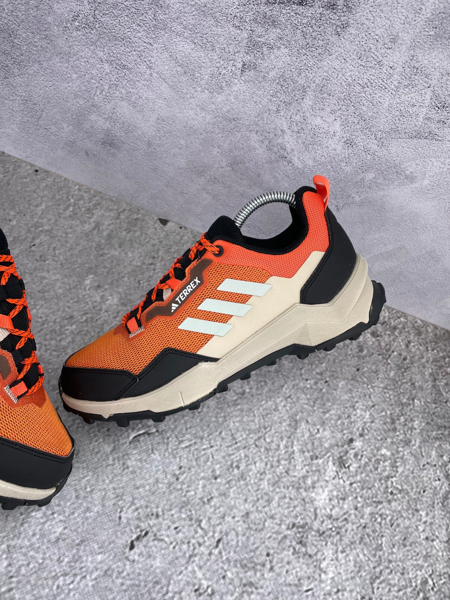 Adidas Terrex IF4871 - buty sportowe, widok z góry na wewnętrzną stronę butów