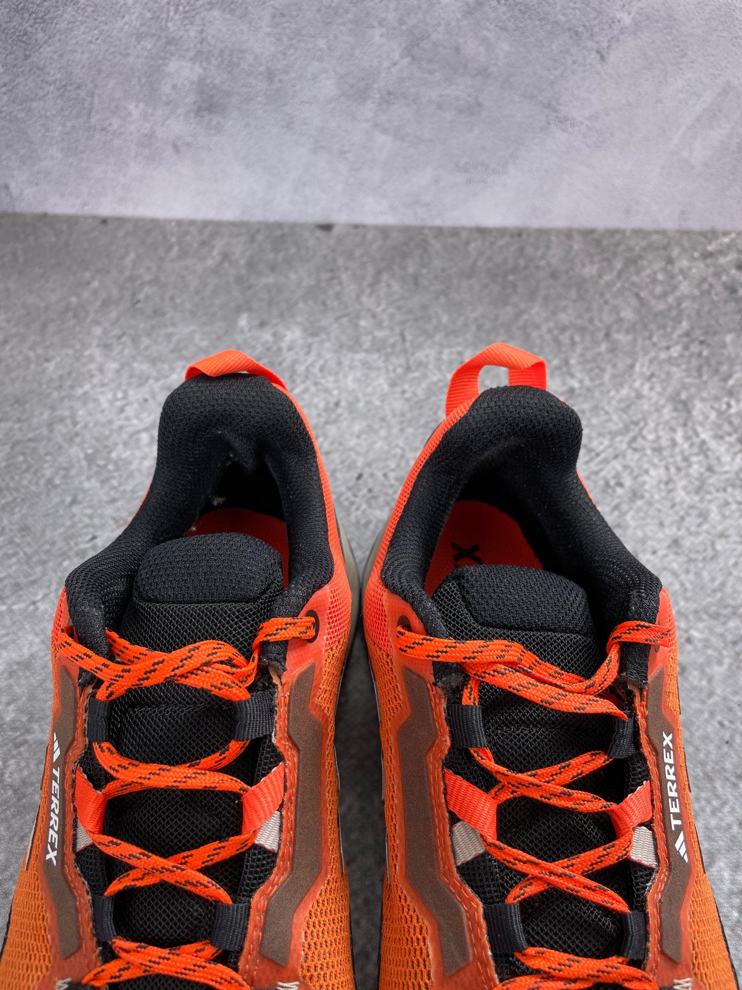Adidas Terrex IF4871 - buty sportowe, zapiętki butów