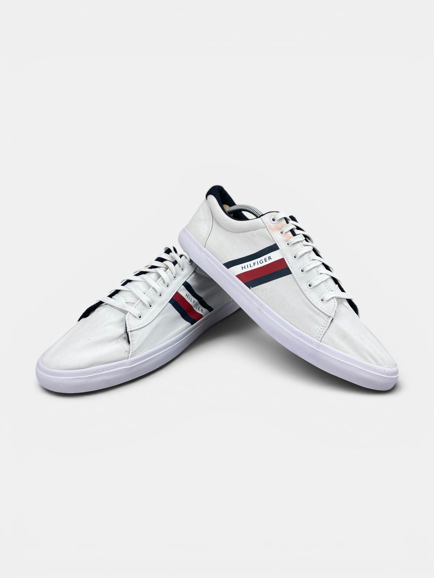Tommy Hilfiger White Essential FM0FM03389 - buty sportowe, boczny profil