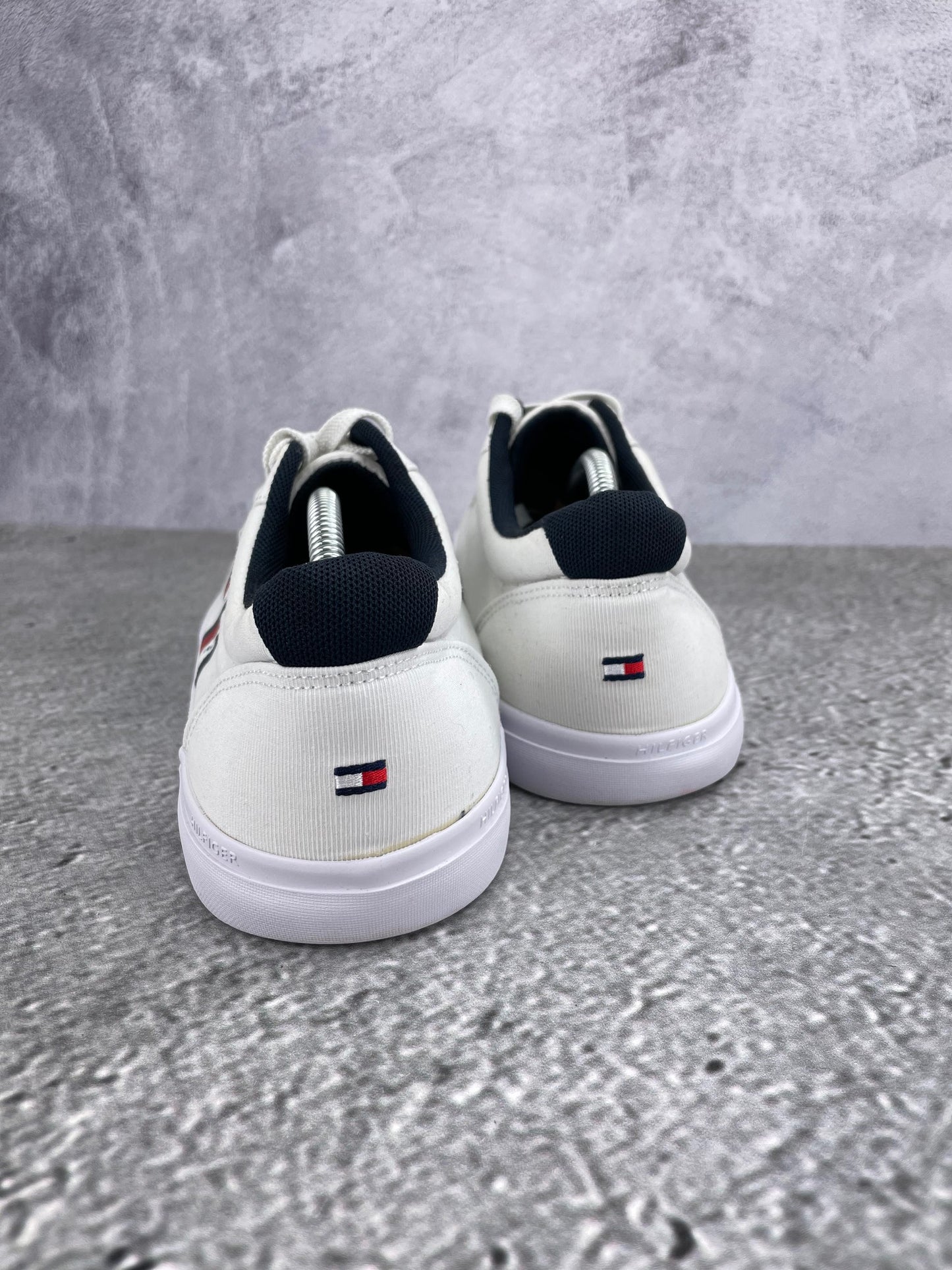 Tommy Hilfiger White Essential FM0FM03389 - buty sportowe, widok z tyłu