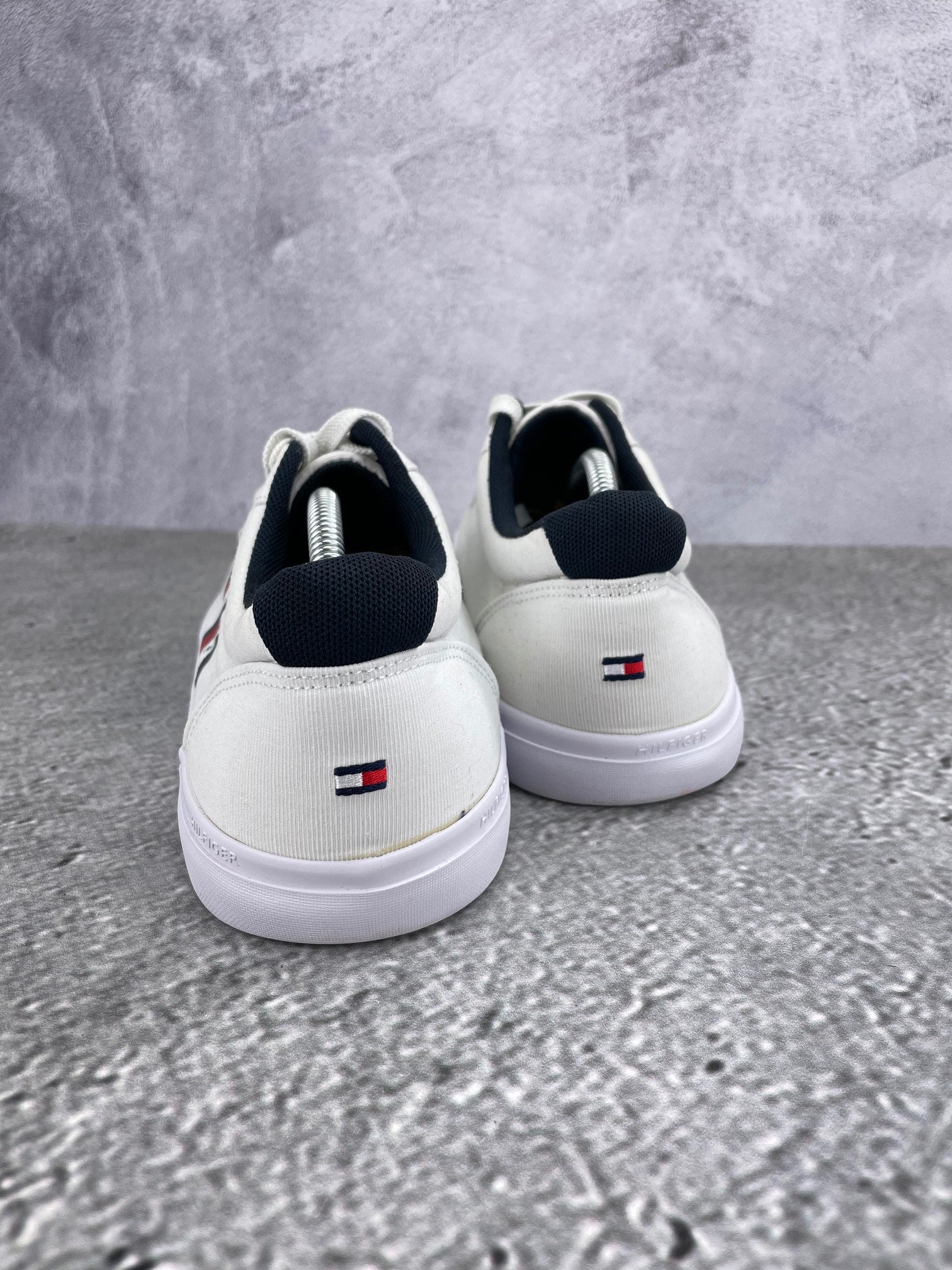Tommy Hilfiger White Essential FM0FM03389 - buty sportowe, widok z tyłu