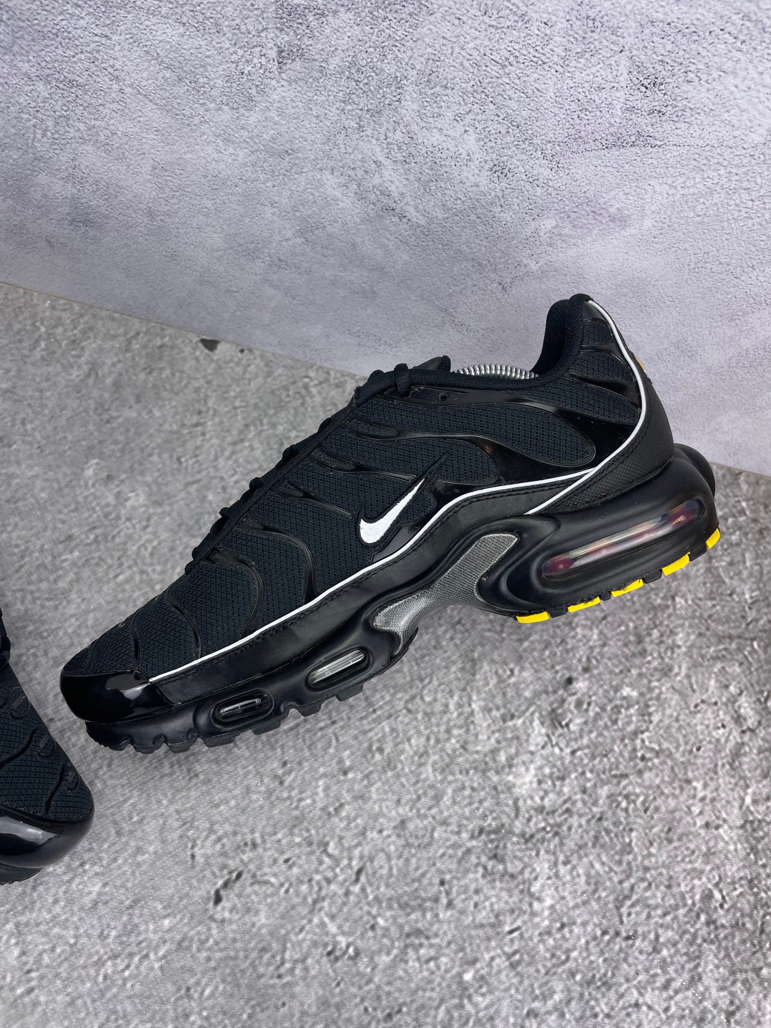 Nike Air Max Plus Black Reflective - buty sportowe, wewnętrzny panel prawego buta