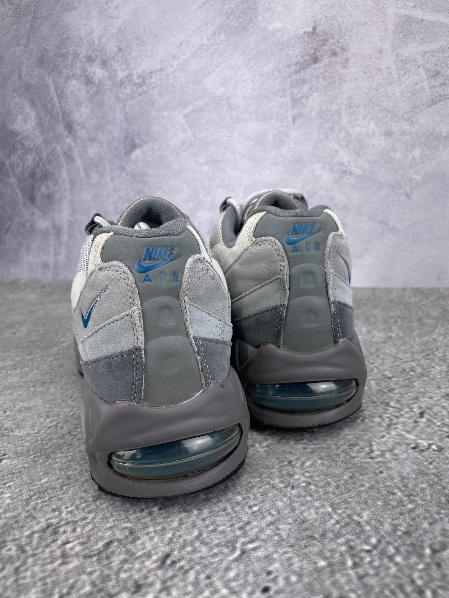 Nike Air Max 95 IH4457-003 - buty sportowe, widok z tyłu