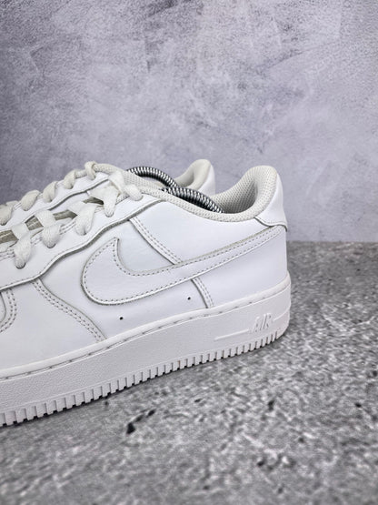 Nike Air Force 1 Low Triple White - buty sportowe, opcjonalne zdjęcie 1