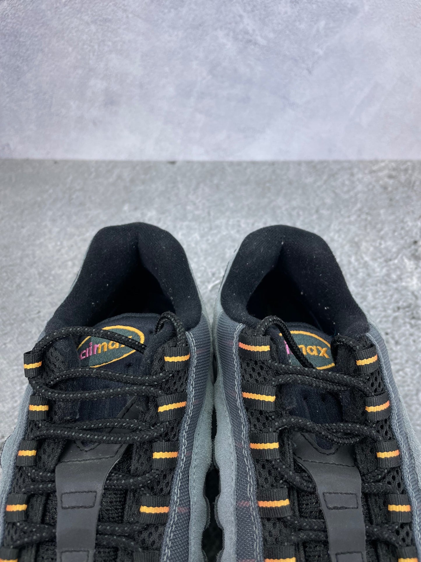 Nike Air Max 95 OG Sundial - buty sportowe, zapiętki butów