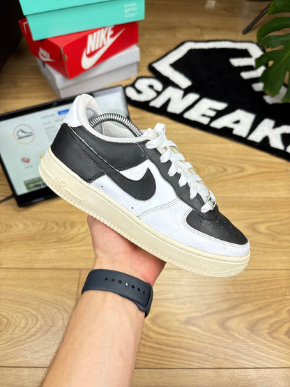 Nike Air Force 1 Low (37.5)