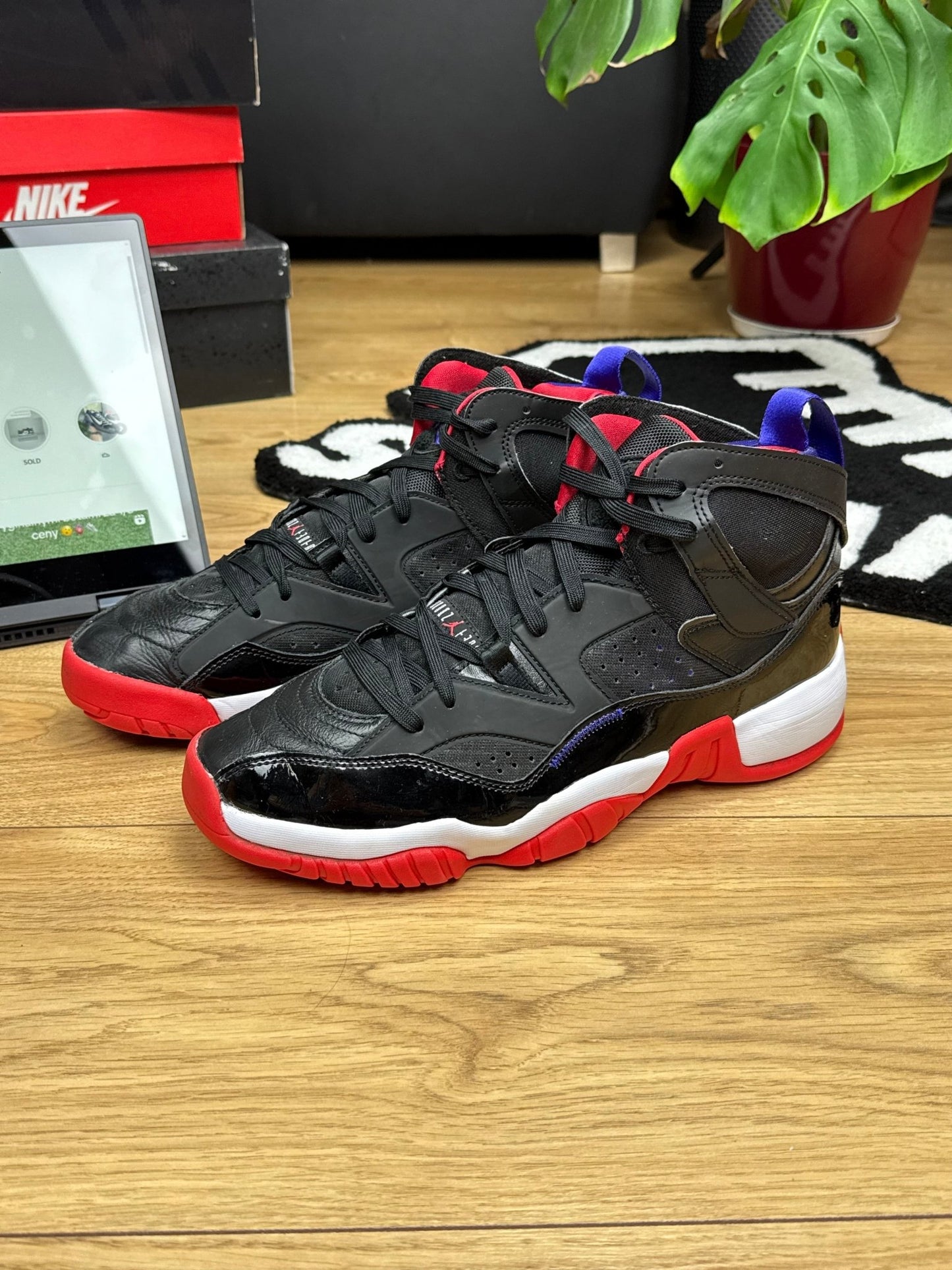Nike Air Jordan Jumpman Two Trey (45.5)