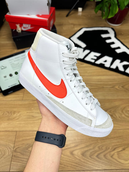 Nike Blazer Mid 77 (40)