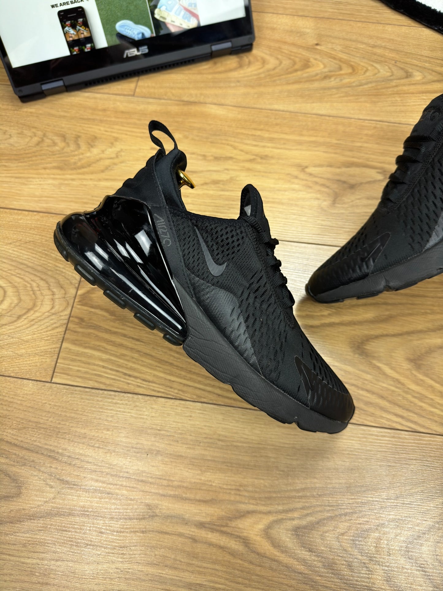 Nike Air Max 270 (42.5)