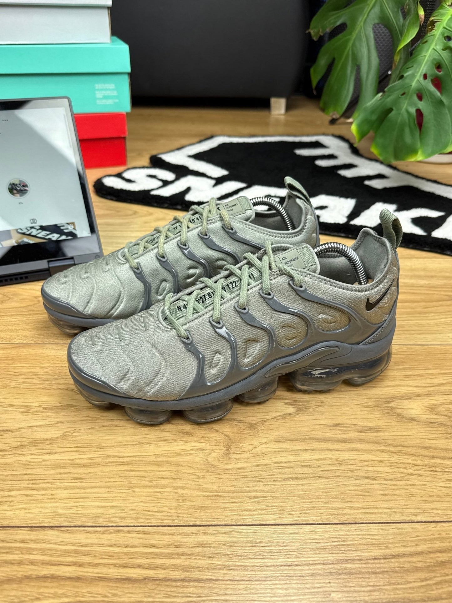 Nike Air Vapormax Plus (42.5)
