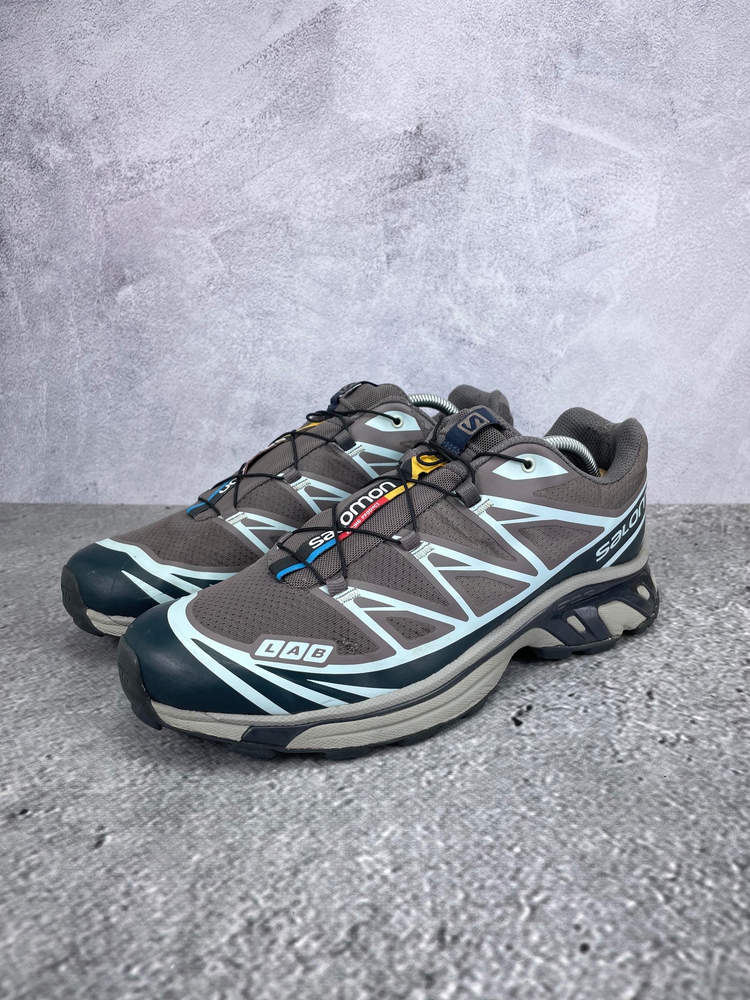 Salomon Xt-6 India Ink - buty sportowe, widok z boku na tle studyjnym
