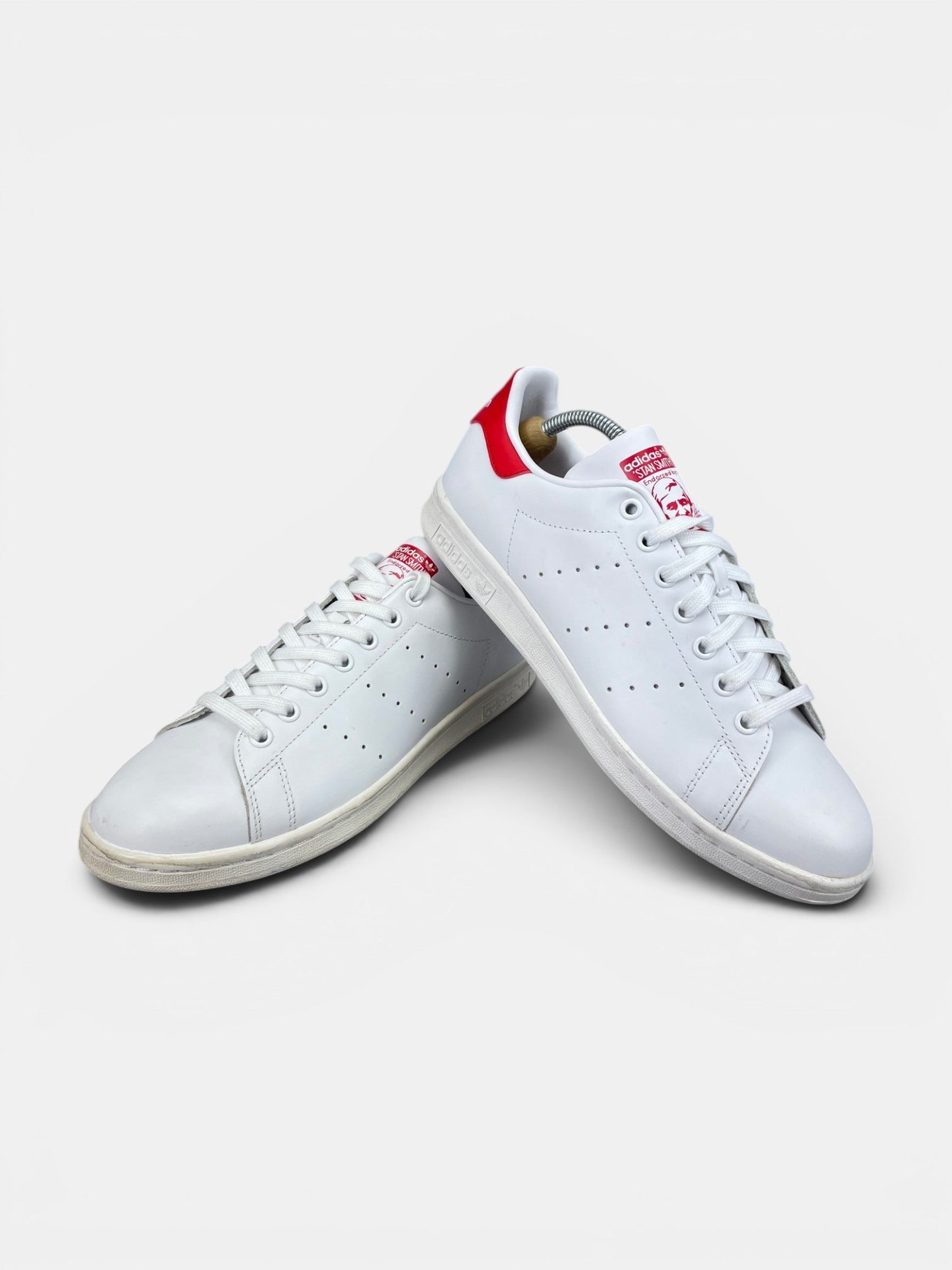 Adidas Stan Smith Collegiate Red - buty sportowe, boczny profil