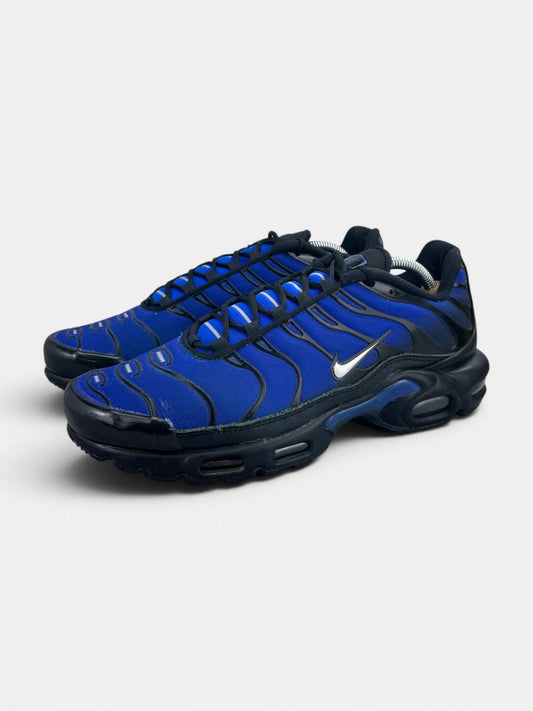 Nike Air Max Plus Premium Black/Racer Blue - buty sportowe, widok z boku