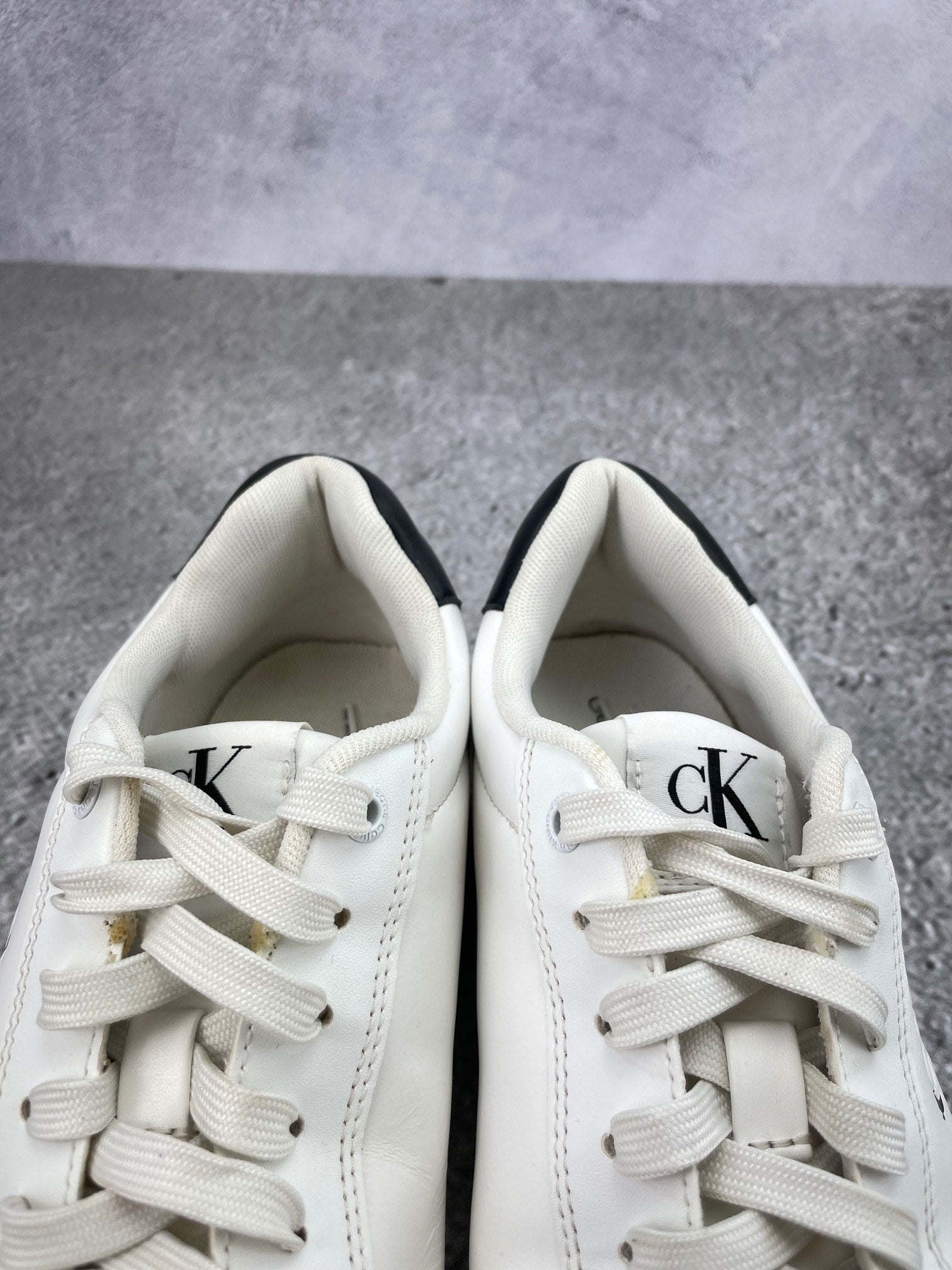 Calvin Klein Cupsole YM0YM01369 - buty sportowe, zapiętki butów