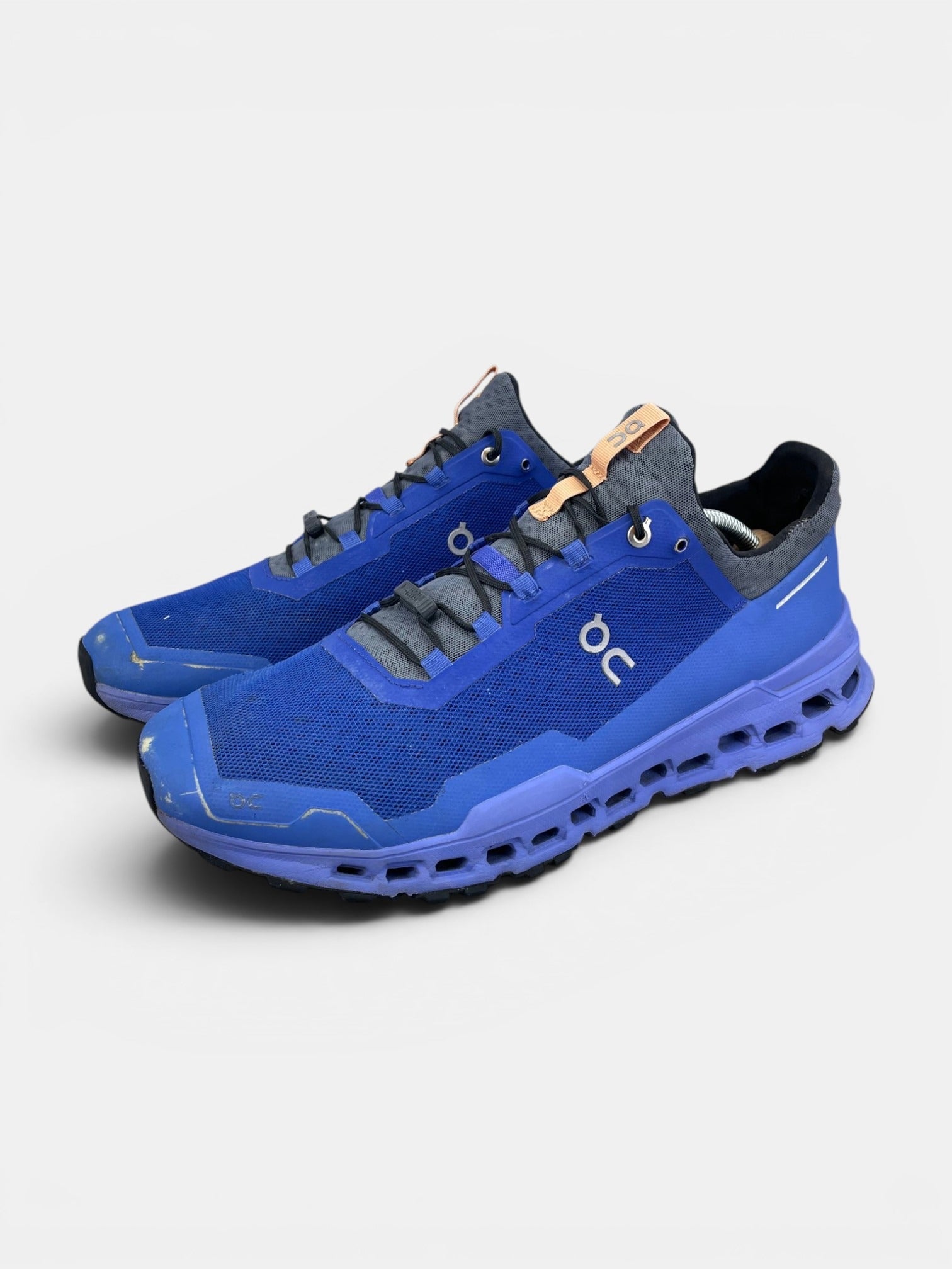 On Cloudultra 44.98574 - buty sportowe, widok z boku